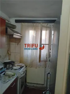 Casa de vanzare cu 3 camere  600 mp teren zona Cetate - foto 3