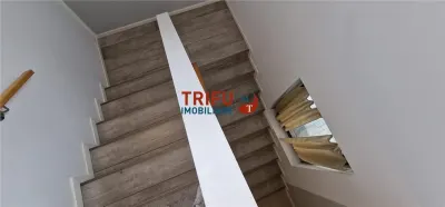 Casă tip pensiune de vânzare cu 6 camere și o casă adiacentă, zona Schit - foto 14