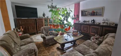 Casă Spațioasă cu Grădină Generoasă în Ciugud, Alba - foto 3