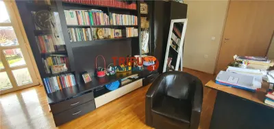 Casa de vanzare 5 camere zona Alba Micesti - foto 12