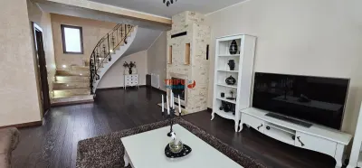Casa de vanzare 5 camere 863mp teren zona Cetate - foto 3