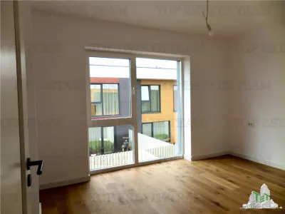 Vila Premium de vanzare in Bucuresti Pipera | curte privata | loc de parcare | Persoana Fizica fara TVA - foto 20