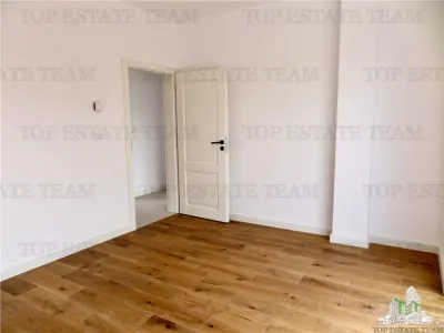 Vila Premium de vanzare in Bucuresti Pipera | curte privata | loc de parcare | Persoana Fizica fara TVA - foto 21