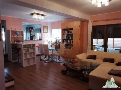 Apartament 4 cam in vila p+1 Green City, 1 Decembrie - foto 2
