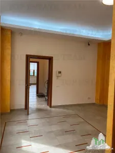 Vila deosebita de inchiriat | Cotroceni - Opera Nationala | Pozitie premium langa parc | 130 mp utili - foto 4