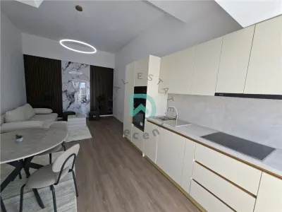 Apartament-penthouse 3 camere Tractorul, 70 mp - Brasov - foto 2