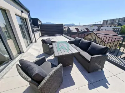 Apartament-penthouse 3 camere Tractorul, 70 mp - Brasov - foto 14