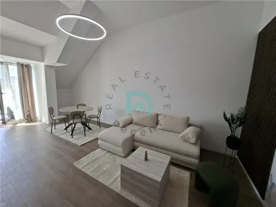Apartament-penthouse 3 camere Tractorul, 70 mp - Brasov - foto 3