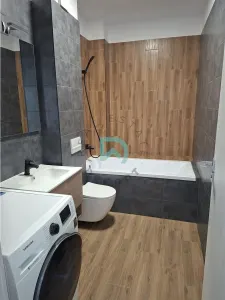 Apartament-penthouse 3 camere Tractorul, 70 mp - Brasov - foto 6
