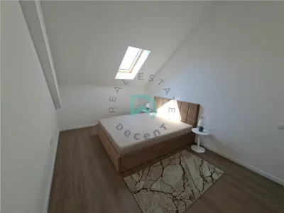 Apartament-penthouse 3 camere Tractorul, 70 mp - Brasov - foto 9