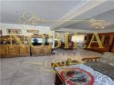 CASA DE FAMILIE in zona rezidentiala ultracentrala Onesti DE VANZARE - foto 14