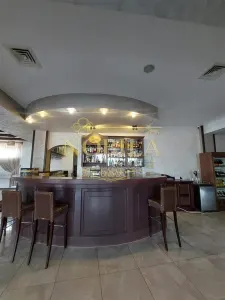 IN EXCLUSIVITATE DE VANZARE/ INCHIRIERE COMPLEX HoReCa in Onesti  AFACERE LA CHEIE vizionati turul proprietatii aici  https://bit.ly/43kF5fh - foto 14