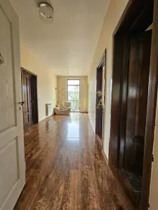 VILA DE VANZARE BACAU  P+E+M (de locuit si birou , clinica, notarriat, medic de familie etc) - foto 24