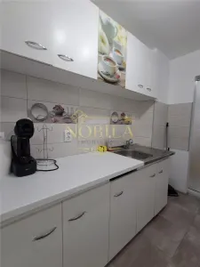 APRTAMENT DE VANZARE 2 CAMERE PARTER SLANIC MOLDOVA - foto 9