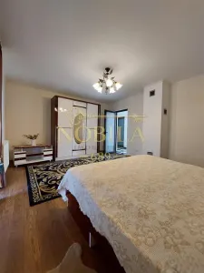 Vila de vanzare P+1 si  4200 mp teren in Com Livezi - foto 10