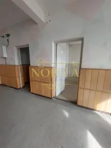 SPATIU PENTRU CAZARE/  BIROURI ZONA INDUSTRIALA ONESTI - foto 12