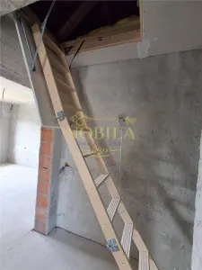 CASA P+ 1E  si  TEREN 400 MP DE VANZARE IN ANDRASESTI - foto 10