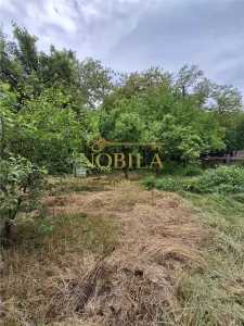 CASA SI TEREN DE VANZARE LOC CUCOVA - Cucova
