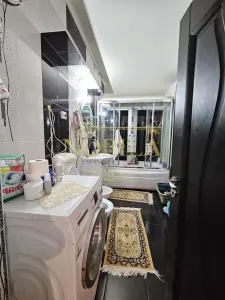 IN EXVLUSIVITATE APARTAMENT 2 CAMERE PARTER DE VANZARE IN ONESTI - foto 14
