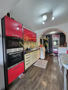 IN EXVLUSIVITATE APARTAMENT 2 CAMERE PARTER DE VANZARE IN ONESTI - foto 7