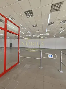CLADIRE INDIVIDUALA ( SPATIU COMERCIAL) CU TEREN DE VANZARE IN ONESTI - foto 12