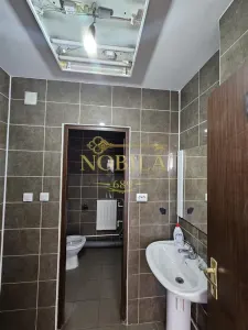 CLADIRE INDIVIDUALA ( SPATIU COMERCIAL) CU TEREN DE VANZARE IN ONESTI - foto 15