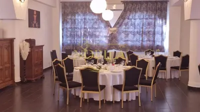 Restaurant + Spațiu de Joacă pentru Copii (1-8 ani), de Vanzare sau Inchiriere in Onești - foto 8