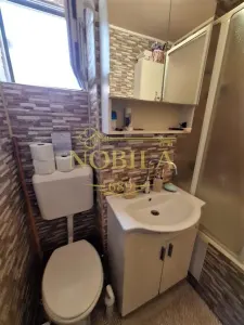 APARTAMENT CU 3 CAMERE DE VANZARE IN ONESTI - foto 11