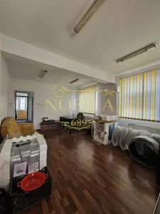 SPATIU DE INCHIRIAT IN ONESTI LANGA GARA, ZONA DE JOS - foto 12