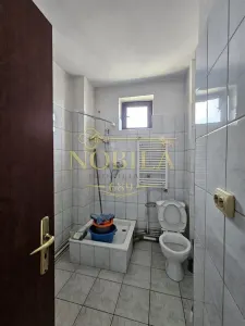 SPATIU DE INCHIRIAT IN ONESTI LANGA GARA, ZONA DE JOS - foto 7