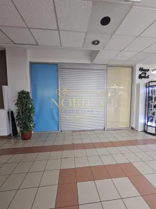 SPATIU COMERCIAL DE INCHIRIAT 170 MP VICTORIA SHOPING- ONESTI - foto 2