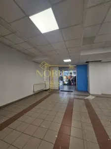 SPATIU COMERCIAL DE INCHIRIAT 170 MP VICTORIA SHOPING- ONESTI - foto 3