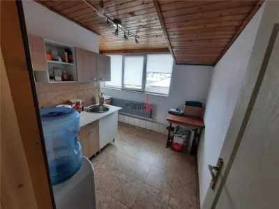 Garsoniera de 58 mp la etajul unei vile situata in sos Fundeni - foto 20