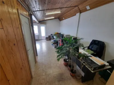 Garsoniera de 58 mp la etajul unei vile situata in sos Fundeni - foto 21