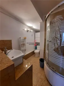Garsoniera de 58 mp la etajul unei vile situata in sos Fundeni - foto 23