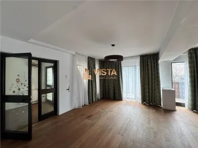 Doua case de vanzare, teren 800 mp, Zarnesti, Brasov - foto 3