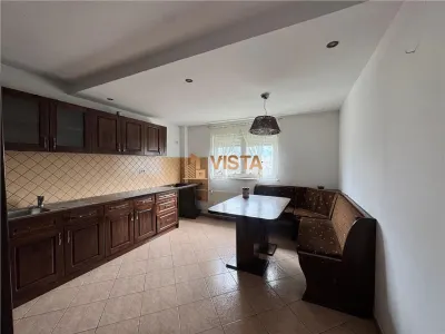 Doua case de vanzare, teren 800 mp, Zarnesti, Brasov - foto 7