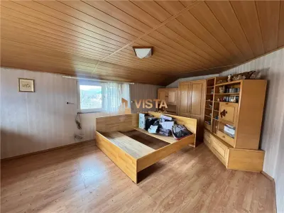 Doua case de vanzare, teren 800 mp, Zarnesti, Brasov - foto 9