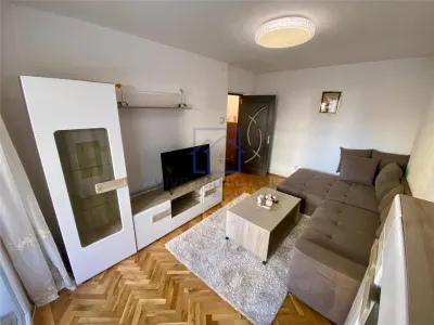 Apartament de vanzare in Sibiu - 2 camere, decomandat, cu balcon, Mihai Viteazu - foto 2
