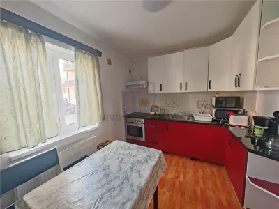Apartament de vanzare in Sibiu - 3 camere, decomandat, loc de parcare subteran, Terezian - foto 5