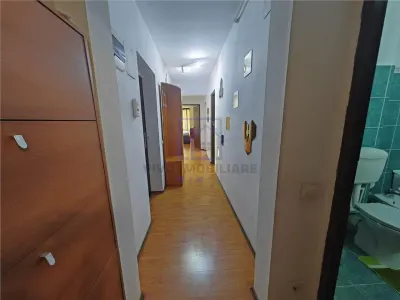 Apartament de vanzare in Sibiu - 3 camere, decomandat, loc de parcare subteran, Terezian - foto 10