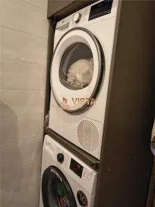 De vânzare apartament spațios și luminos în cartierul Tractorul, Brașov - foto 19