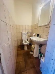 Casa de vanzare in Sibiu - 360 mp, curte proprie, pretabila spatiu de birouri, Ultracentral - foto 17