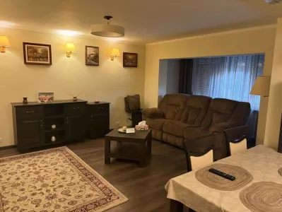 Apartament cochet cu 3 camere etaj 1, in cartierul Scriitorilor, Brasov - Brasov