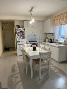 Apartament de vanzare in Sibiu - 3 camere, cu gradina si parcare privata, Selimbar - foto 6