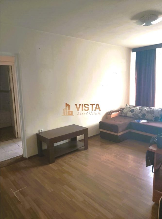 Apartament 2 camere, parter inalt. Zona Grivitei - Brasov