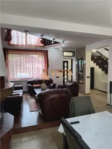 Se vinde vila deosebita in cartierul Florilor, Brasov - foto 3