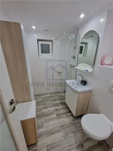 Apartament de vanzare in Sibiu - 3 camere, decomandat, cu pivnita, Str. Rusciorului - foto 9