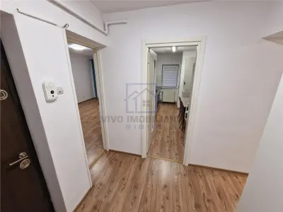 Apartament de vanzare in Sibiu - 3 camere, decomandat, cu pivnita, Str. Rusciorului - foto 10