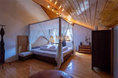 Exclusivitate! Colt de Rai: Casa cu arhitectura deosebita, cu acces direct la rau, Rasnov - foto 16